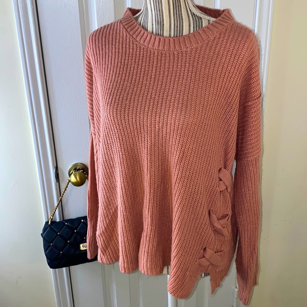 🟢 Pink sweater - 3/25 SALE